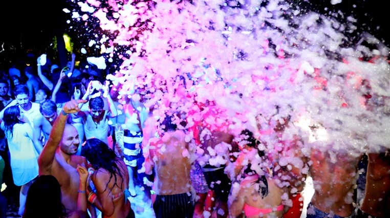 Lebanon Largest FOAM Party 3 (2)